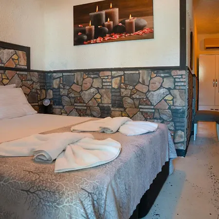 ホテル Imrens Çeşme